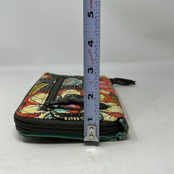 VERA BRADLEY FLOWER SHOWER LARGE QUILTED TWIST LOCK AND ZIP AROUND WALLET - Picture 14 of 16